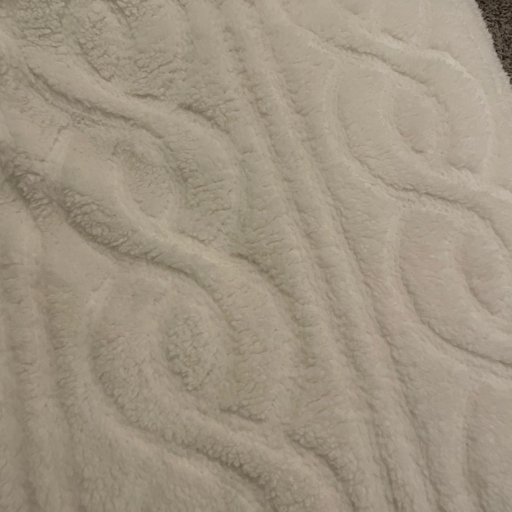 Kookaburra by Ugg King comforter and shams